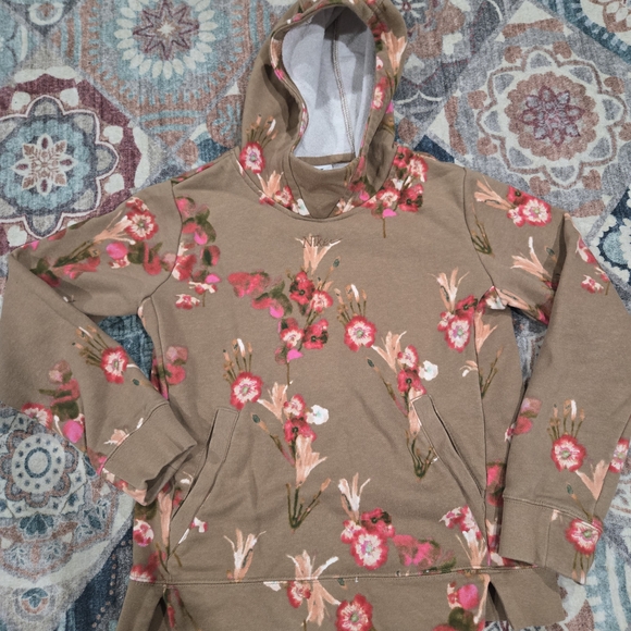 Nike Girl's Big Kids' Fashion Week Pullover Hoodie Medium - Picture 2 of 3